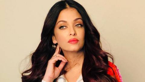 ऐश्वर्या की फिल्म 'पोन्नियन सेल्वन' की रिलीज डेट का ऐलान, देखिए अभिनेत्री का लुक ऐश्वर्या की फिल्म 'पोन्नियन सेल्वन' की रिलीज डेट का ऐलान, देखिए अभिनेत्री का लुक