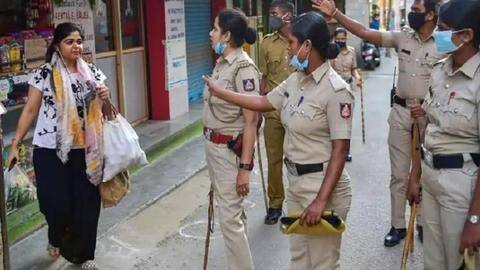 कोरोना वायरस: देश में मास्क नहीं पहनने वालों पर सख्ती, जानिए किस राज्य में कितना जुर्माना कोरोना वायरस: देश में मास्क नहीं पहनने वालों पर सख्ती, जानिए किस राज्य में कितना जुर्माना