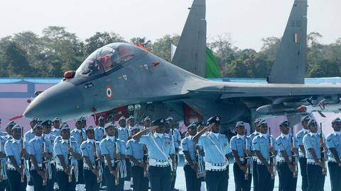 भारतीय वायु सेना समेत यहां हो रही भर्तियां, जल्द करें आवेदन भारतीय वायु सेना समेत यहां हो रही भर्तियां, जल्द करें आवेदन