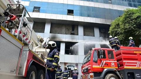 कानपुर: कार्डियोलॉजी अस्पताल में लगी आग, सुरक्षित बचाए गए सभी 146 मरीज कानपुर: कार्डियोलॉजी अस्पताल में लगी आग, सुरक्षित बचाए गए सभी 146 मरीज