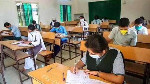 मध्य प्रदेश बोर्ड ने 10वीं और 12वीं की परीक्षाओं की तारीख जारी की, देखें डेटशीट मध्य प्रदेश बोर्ड ने 10वीं और 12वीं की परीक्षाओं की तारीख जारी की, देखें डेटशीट