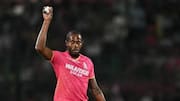 IPL 2026: जोफ्रा आर्चर ने एक ओवर में फेंकी 11 गेंदें, वायरल हुए ये मजेदार मीम्स 