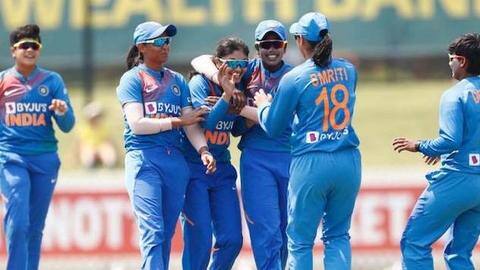 'द हंड्रेड' टूर्नामेंट में हिस्सा लेंगी चार भारतीय महिला खिलाड़ी, BCCI ने दी मंजूरी 'द हंड्रेड' टूर्नामेंट में हिस्सा लेंगी चार भारतीय महिला खिलाड़ी, BCCI ने दी मंजूरी