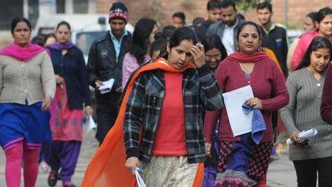 UPTET: पेपर छापने वाली कंपनी ने किया पेपर लीक, नोएडा के होटल में हुई थी डील UPTET: पेपर छापने वाली कंपनी ने किया पेपर लीक, नोएडा के होटल में हुई थी डील