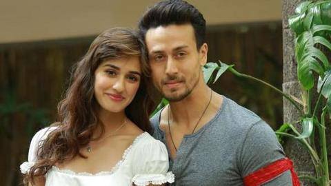 टाइगर और दिशा के खिलाफ दर्ज हुई FIR, कोरोना नियमों के उल्लंघन का आरोप टाइगर और दिशा के खिलाफ दर्ज हुई FIR, कोरोना नियमों के उल्लंघन का आरोप