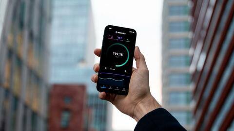 जियो और एयरटेल पैन-इंडिया 5G स्पेक्ट्रम खरीदने को तैयार, Vi की स्थिति साफ नहीं- रिपोर्ट जियो और एयरटेल पैन-इंडिया 5G स्पेक्ट्रम खरीदने को तैयार, Vi की स्थिति साफ नहीं- रिपोर्ट