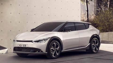 किआ EV6 से उठा पर्दा, चार मिनट चार्ज होने पर चलेगी 100 किलोमीटर किआ EV6 से उठा पर्दा, चार मिनट चार्ज होने पर चलेगी 100 किलोमीटर