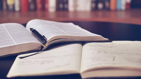 UPSC की कोचिंग करने के लिए नहीं हैं पैसे, इन जगहों से मुफ्त में करें तैयारी UPSC की कोचिंग करने के लिए नहीं हैं पैसे, इन जगहों से मुफ्त में करें तैयारी