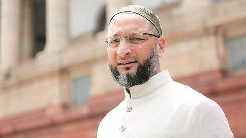 उत्तर प्रदेश: प्रधानमंत्री और मुख्यमंत्री के खिलाफ "आपत्तिजनक" बयान के लिए ओवैसी के खिलाफ केस दर्ज उत्तर प्रदेश: प्रधानमंत्री और मुख्यमंत्री के खिलाफ "आपत्तिजनक" बयान के लिए ओवैसी के खिलाफ केस दर्ज