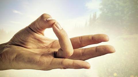 पृथ्वी मुद्रा: स्वास्थ्य के लिए बेहद फायदेमंद है यह योग, जानिए इससे जुड़ी महत्वपूर्ण बातें पृथ्वी मुद्रा: स्वास्थ्य के लिए बेहद फायदेमंद है यह योग, जानिए इससे जुड़ी महत्वपूर्ण बातें