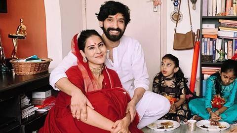 शादी के बंधन में बंधे अभिनेता विक्रांत मैसी, सामने आईं तस्वीरें शादी के बंधन में बंधे अभिनेता विक्रांत मैसी, सामने आईं तस्वीरें