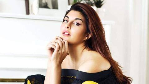 जैकलीन फर्नांडिस ने कोरोना काल में मदद के लिए लॉन्च किया YOLO फाउंडेशन जैकलीन फर्नांडिस ने कोरोना काल में मदद के लिए लॉन्च किया YOLO फाउंडेशन