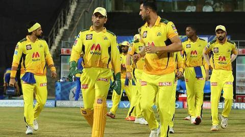 IPL 2021: चेन्नई सुपर किंग्स के दल से तीन लोग मिले कोरोना संक्रमित IPL 2021: चेन्नई सुपर किंग्स के दल से तीन लोग मिले कोरोना संक्रमित