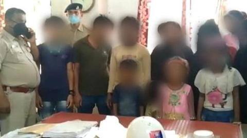 असम: दो दिन के अंदर 24 रोहिंग्या शरणार्थी गिरफ्तार, सात बच्चे और छह महिलाएं शामिल असम: दो दिन के अंदर 24 रोहिंग्या शरणार्थी गिरफ्तार, सात बच्चे और छह महिलाएं शामिल