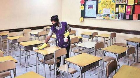 हरियाणा में 1 दिसंबर से पूरी क्षमता के साथ खुलेंगे स्कूल, पूरे समय होगी पढ़ाई हरियाणा में 1 दिसंबर से पूरी क्षमता के साथ खुलेंगे स्कूल, पूरे समय होगी पढ़ाई
