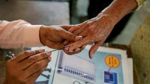 विधानसभा चुनाव: दूसरे चरण में पश्चिम बंगाल में 80.43 प्रतिशत, असम में 73.03 प्रतिशत मतदान विधानसभा चुनाव: दूसरे चरण में पश्चिम बंगाल में 80.43 प्रतिशत, असम में 73.03 प्रतिशत मतदान