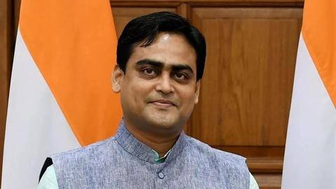 केंद्रीय राज्य मंत्री शांतनु ठाकुर ने छोड़े भाजपा के सभी व्हाट्सऐप ग्रुप केंद्रीय राज्य मंत्री शांतनु ठाकुर ने छोड़े भाजपा के सभी व्हाट्सऐप ग्रुप