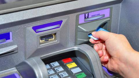 अब बिना कार्ड इस्तेमाल किए ATM से निकालें पैसे, आई नई टेक्नोलॉजी अब बिना कार्ड इस्तेमाल किए ATM से निकालें पैसे, आई नई टेक्नोलॉजी