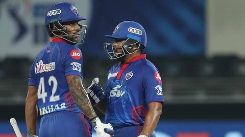 RCB बनाम DC: धवन ने खेली 43 रनों की पारी, बैंगलोर को मिला 165 का लक्ष्य RCB बनाम DC: धवन ने खेली 43 रनों की पारी, बैंगलोर को मिला 165 का लक्ष्य