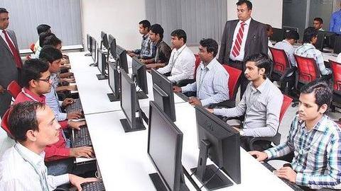 न्यू लेबर कोड का कर्मचारियों के वेतन और PF पर क्या पड़ेगा असर? न्यू लेबर कोड का कर्मचारियों के वेतन और PF पर क्या पड़ेगा असर?