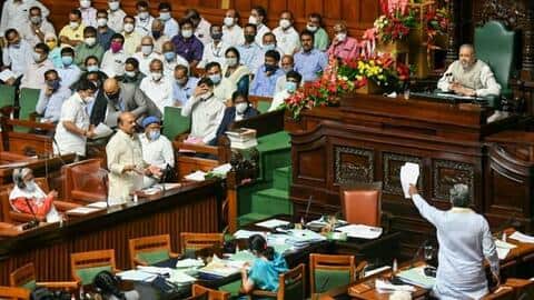 कर्नाटक के राज्यपाल ने धर्मांतरण विरोधी विधेयक से संबंधित अध्यादेश को दी मंजूरी कर्नाटक के राज्यपाल ने धर्मांतरण विरोधी विधेयक से संबंधित अध्यादेश को दी मंजूरी