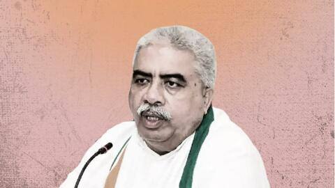 योगी सरकार के मंत्री राकेश सचान को आर्म्स एक्ट के तहत एक साल की सजा योगी सरकार के मंत्री राकेश सचान को आर्म्स एक्ट के तहत एक साल की सजा