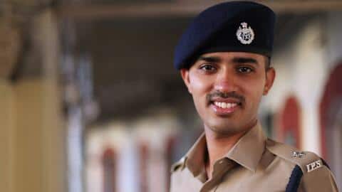 22 साल की उम्र में सबसे युवा IPS बने थे सफीन हसन, पढ़ें सफलता की कहानी 22 साल की उम्र में सबसे युवा IPS बने थे सफीन हसन, पढ़ें सफलता की कहानी