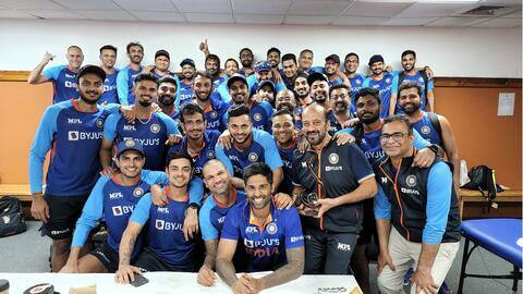 जिम्बाब्वे दौरे पर होने वाली वनडे सीरीज के लिए भारतीय टीम घोषित, कोहली नहीं हैं हिस्सा जिम्बाब्वे दौरे पर होने वाली वनडे सीरीज के लिए भारतीय टीम घोषित, कोहली नहीं हैं हिस्सा