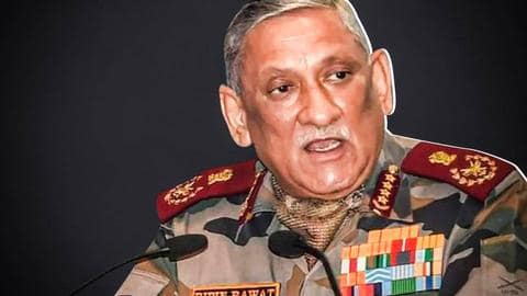 17 तोपों की सलामी और सैन्य सम्मान के साथ हुआ जनरल बिपिन रावत का अंतिम संस्कार 17 तोपों की सलामी और सैन्य सम्मान के साथ हुआ जनरल बिपिन रावत का अंतिम संस्कार