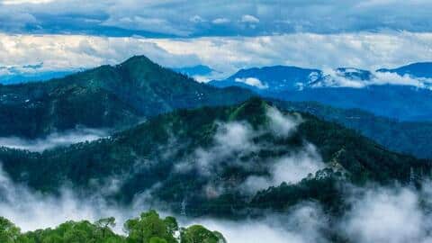 उत्तराखंड का प्रसिद्ध हिल स्टेशन है लैंसडाउन, इसके इन खूबसूरत पर्यटन स्थलों की करें यात्रा उत्तराखंड का प्रसिद्ध हिल स्टेशन है लैंसडाउन, इसके इन खूबसूरत पर्यटन स्थलों की करें यात्रा