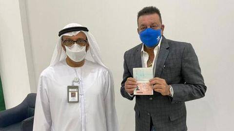 UAE का गोल्डन वीजा हासिल करने वाले पहले बॉलीवुड अभिनेता बने संजय दत्त UAE का गोल्डन वीजा हासिल करने वाले पहले बॉलीवुड अभिनेता बने संजय दत्त
