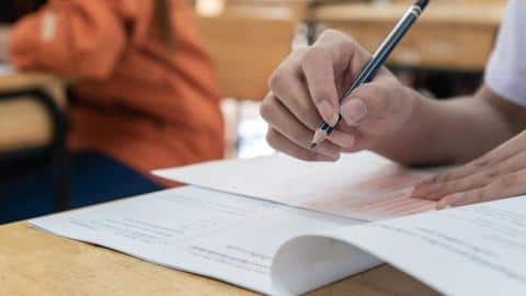 UPSSSC: 30 जनवरी को होगी जूनियर इंजीनियर और फोरमैन के 1,477 पदों पर भर्ती परीक्षा UPSSSC: 30 जनवरी को होगी जूनियर इंजीनियर और फोरमैन के 1,477 पदों पर भर्ती परीक्षा