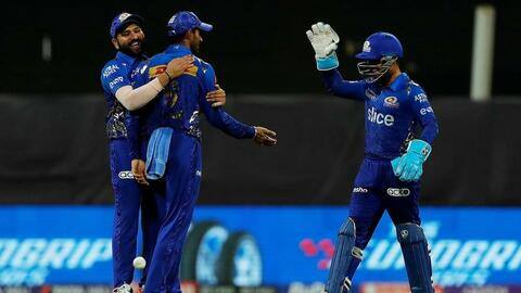 CSK बनाम MI: मुंबई से हारकर प्ले-ऑफ की रेस से बाहर हुई चेन्नई, बने ये रिकॉर्ड्स CSK बनाम MI: मुंबई से हारकर प्ले-ऑफ की रेस से बाहर हुई चेन्नई, बने ये रिकॉर्ड्स