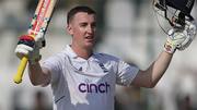 तीसरा टेस्ट: इंग्लैंड को पाकिस्तान पर मिली 50 रन की बढ़त, जानिए दूसरे दिन का हाल