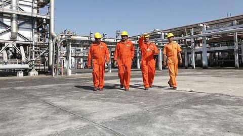 ONGC में ग्रेजुएट ट्रेनी के 800 से अधिक पदों पर निकली भर्ती, ऐसे करें आवेदन ONGC में ग्रेजुएट ट्रेनी के 800 से अधिक पदों पर निकली भर्ती, ऐसे करें आवेदन
