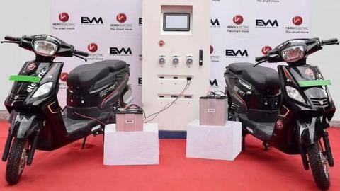 भारत में एक लाख EV चार्जिंग स्टेशन लगाएगी हीरो इलेक्ट्रिक, इस स्टार्ट-अप से मिलाया हाथ भारत में एक लाख EV चार्जिंग स्टेशन लगाएगी हीरो इलेक्ट्रिक, इस स्टार्ट-अप से मिलाया हाथ