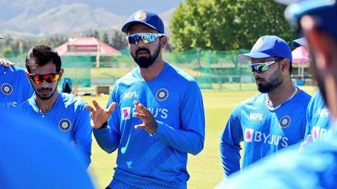 पहला वनडे: टॉस जीतकर दक्षिण अफ्रीका की पहले बल्लेबाजी, वेंकटेश अय्यर को मिला मौका पहला वनडे: टॉस जीतकर दक्षिण अफ्रीका की पहले बल्लेबाजी, वेंकटेश अय्यर को मिला मौका