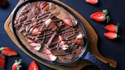 चॉकलेट खाने के शौकीन हैं? इन 5 चीजों के साथ इसका स्वाद लगता है बेहतरीन