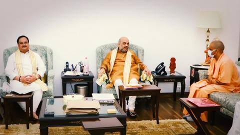 दिल्ली आकर अमित शाह और जेपी नड्डा से मिले योगी आदित्यनाथ, चुनावों पर हुई चर्चा दिल्ली आकर अमित शाह और जेपी नड्डा से मिले योगी आदित्यनाथ, चुनावों पर हुई चर्चा