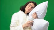 क्या रात में अचानक नींद खुल जाती है? जानिए इसके 5 कारण