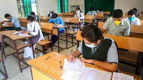 ऑफलाइन ही होंगे CBSE और CISCE बोर्ड एग्जाम, सुप्रीम कोर्ट ने रद्द की याचिका ऑफलाइन ही होंगे CBSE और CISCE बोर्ड एग्जाम, सुप्रीम कोर्ट ने रद्द की याचिका