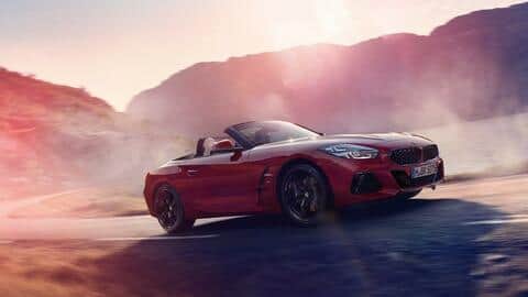 दो-सीटर BMW Z4 रोडस्टर को कंपनी ने किया फेसलिफ्ट, इन अपडेट्स के साथ हुई लॉन्च दो-सीटर BMW Z4 रोडस्टर को कंपनी ने किया फेसलिफ्ट, इन अपडेट्स के साथ हुई लॉन्च