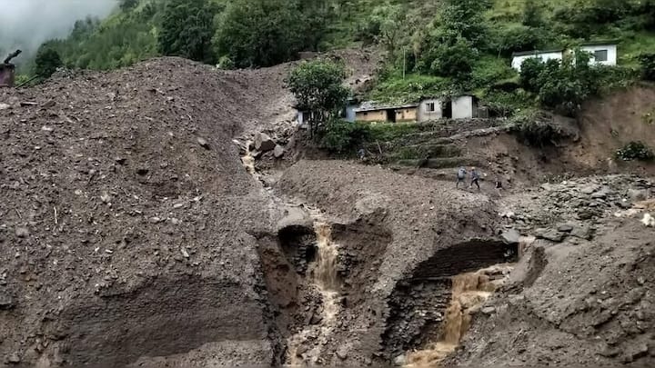 उत्तराखंड के चमोली में बादल फटे, कई घर बहे; 10 लोग लापता
