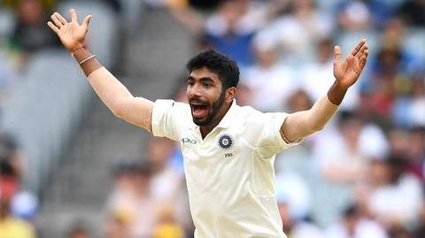 ICC टेस्ट रैंकिंग: टॉप-5 गेंदबाजों में पहुंचे जसप्रीत बुमराह, बल्लेबाजी में श्रेयस अय्यर को फायदा ICC टेस्ट रैंकिंग: टॉप-5 गेंदबाजों में पहुंचे जसप्रीत बुमराह, बल्लेबाजी में श्रेयस अय्यर को फायदा