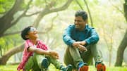 बच्चों के भविष्य को संवारने में अहम भूमिका निभा सकते हैं परिवार के किस्से और परंपराएं