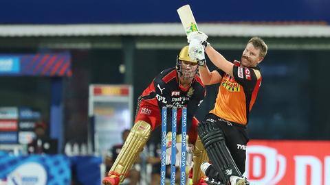 SRH बनाम RCB: रोमांचक मुकाबले में हैदराबाद की हार, मैच में बने ये रिकार्ड्स SRH बनाम RCB: रोमांचक मुकाबले में हैदराबाद की हार, मैच में बने ये रिकार्ड्स