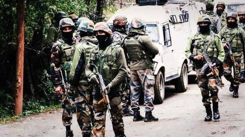 श्रीनगर में पुलिस बस पर आतंकी हमले के पीछे था जैश-ए-मोहम्मद का हाथ- महानिरीक्षक श्रीनगर में पुलिस बस पर आतंकी हमले के पीछे था जैश-ए-मोहम्मद का हाथ- महानिरीक्षक
