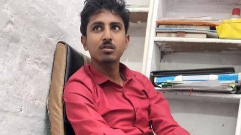 बिहार: मधुबनी में पत्रकार और RTI कार्यकर्ता की हत्या, फर्जी क्लिनिक्स के खिलाफ चलाता था मुहिम बिहार: मधुबनी में पत्रकार और RTI कार्यकर्ता की हत्या, फर्जी क्लिनिक्स के खिलाफ चलाता था मुहिम
