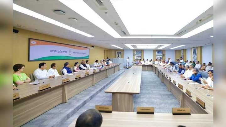 कांग्रेस ने CWC बैठक में ज्ञानेश कुमार को मोदी सरकार का 'कठपुतली' बताया, तत्काल इस्तीफा मांगा