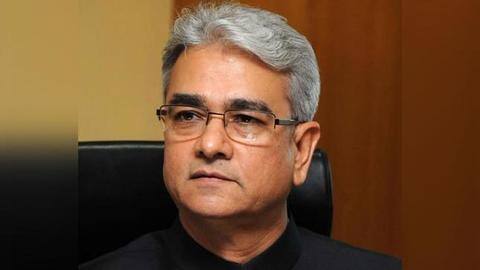 अगस्ता वेस्टलैंड घोटाला: CBI ने पूर्व रक्षा सचिव शशिकांत शर्मा के खिलाफ चार्जशीट दाखिल की अगस्ता वेस्टलैंड घोटाला: CBI ने पूर्व रक्षा सचिव शशिकांत शर्मा के खिलाफ चार्जशीट दाखिल की